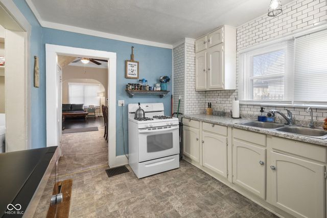 914 Chestnut Street, Anderson, IN 46012