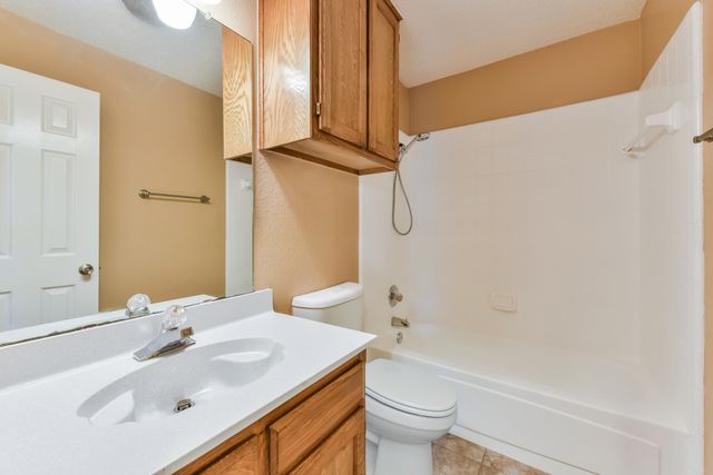 6412 Woodcreek Trail, Fort Worth, TX 76179