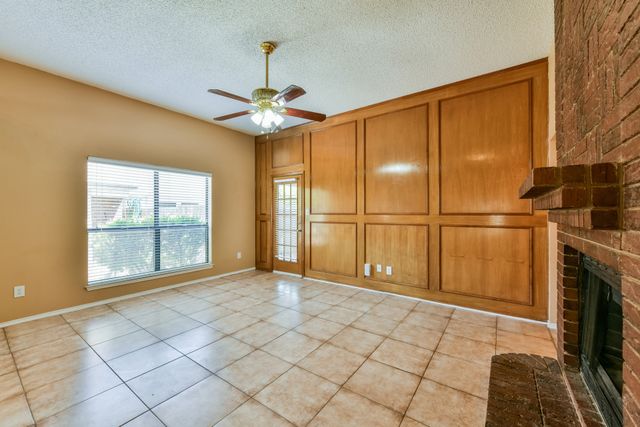 6412 Woodcreek Trail, Fort Worth, TX 76179