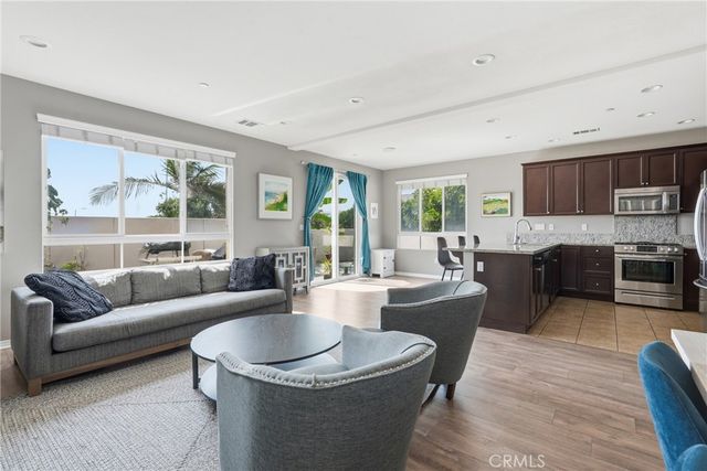 12001 Jackson Square Court, Hawthorne, CA 90250