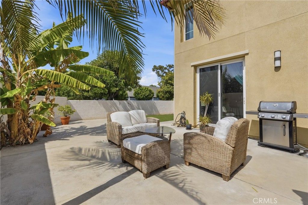 Image 21 of property listing at 12001 Jackson Square Court, Hawthorne, CA 90250