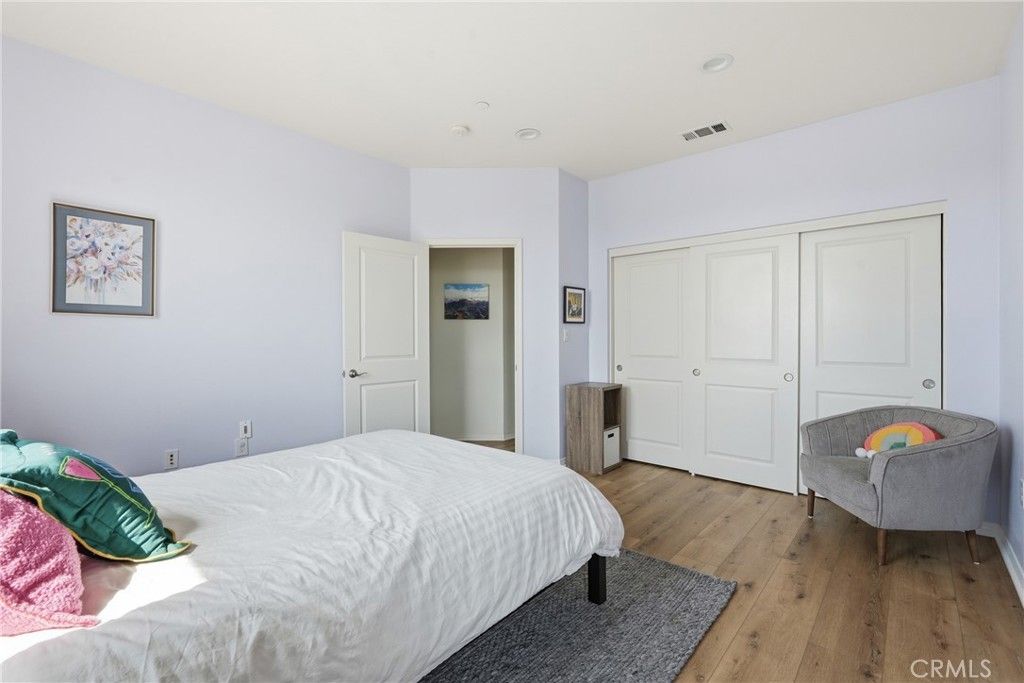 Image 33 of property listing at 12001 Jackson Square Court, Hawthorne, CA 90250