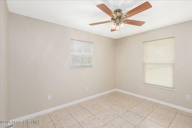 1076 Ivanhoe Street NW, Palm Bay, FL 32907