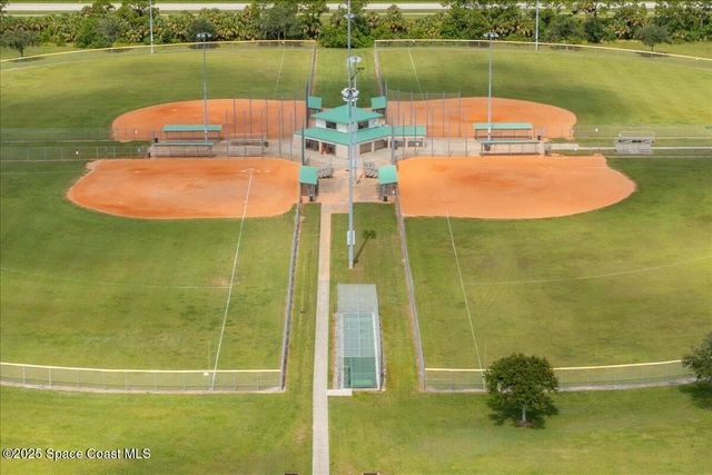 1076 Ivanhoe Street NW, Palm Bay, FL 32907