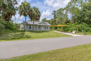 1076 Ivanhoe Street NW, Palm Bay, FL 32907