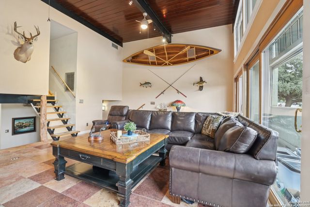 3103 Eisenhauer Rd Apt K14, San Antonio, TX 78209