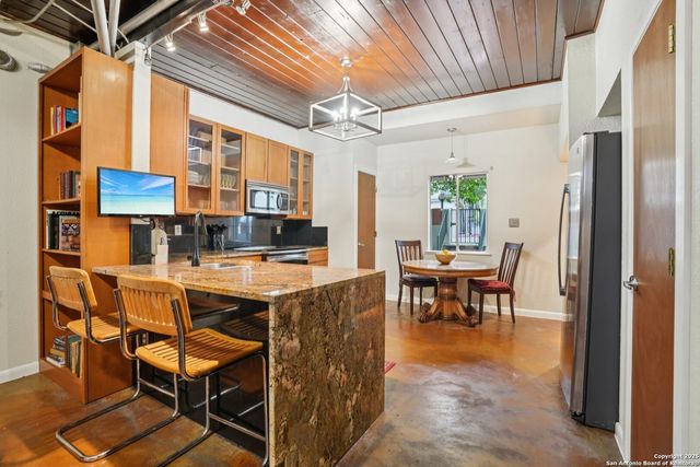 3103 Eisenhauer Rd Apt K14, San Antonio, TX 78209