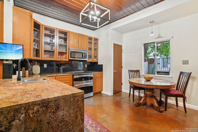 3103 Eisenhauer Rd Apt K14, San Antonio, TX 78209