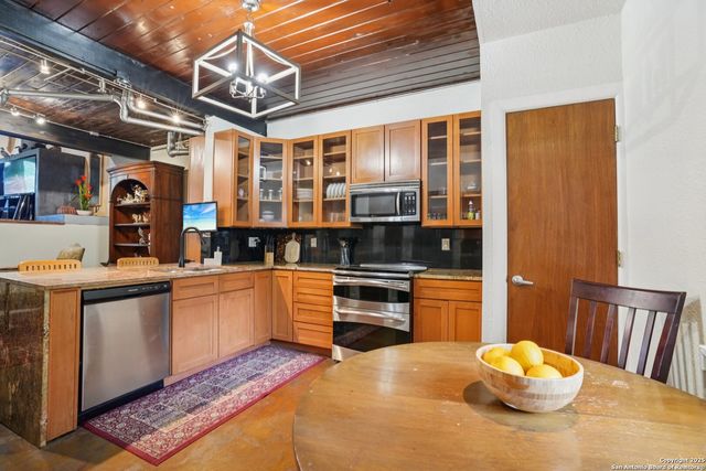 3103 Eisenhauer Rd Apt K14, San Antonio, TX 78209