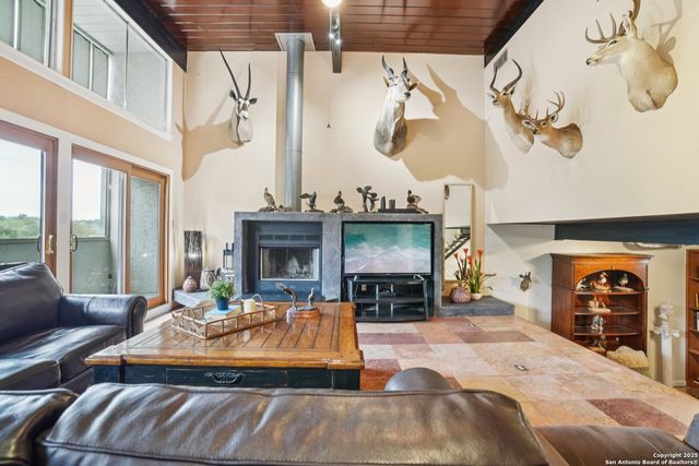 3103 Eisenhauer Rd Apt K14, San Antonio, TX 78209