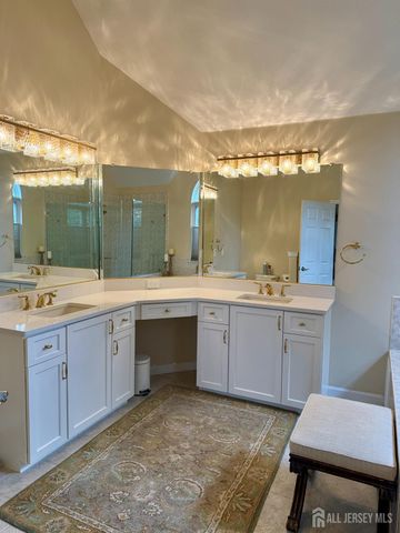 54 Crestwood Street, Piscataway, NJ 08854
