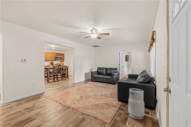 511 W Ashland Street, Nevada, MO 64772