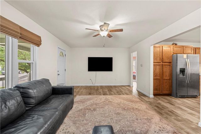 511 W Ashland Street, Nevada, MO 64772