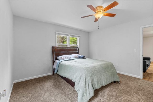 511 W Ashland Street, Nevada, MO 64772