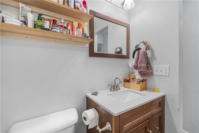 511 W Ashland Street, Nevada, MO 64772