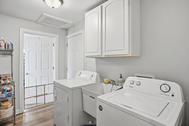 2623 Hart Road, Highland, IN 46322