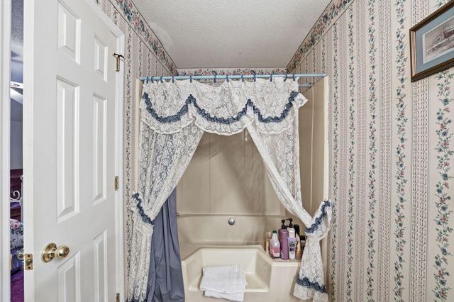 325 Battlefield Drive, Ringgold, GA 30736