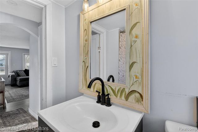 16933 Ziegler Street, Taylor, MI 48180