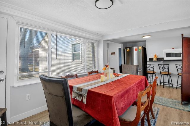 16933 Ziegler Street, Taylor, MI 48180