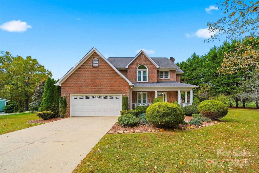 656 Wood Hollow Road, Taylorsville, NC 28681