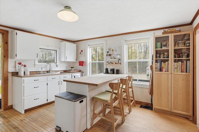 1859 Guptil Road, Waterbury, VT 05677