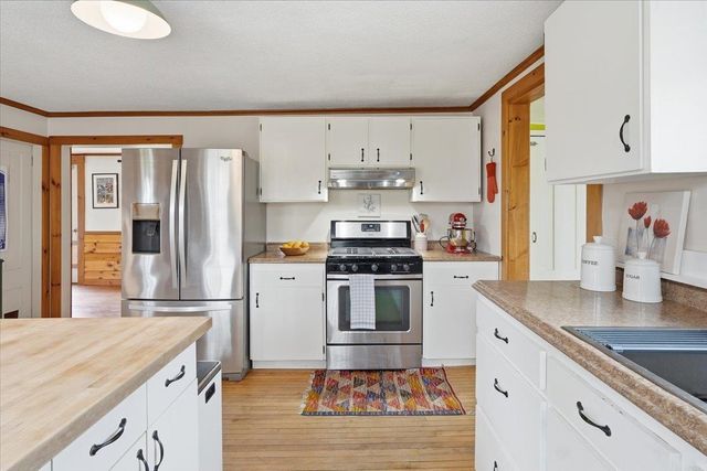 1859 Guptil Road, Waterbury, VT 05677