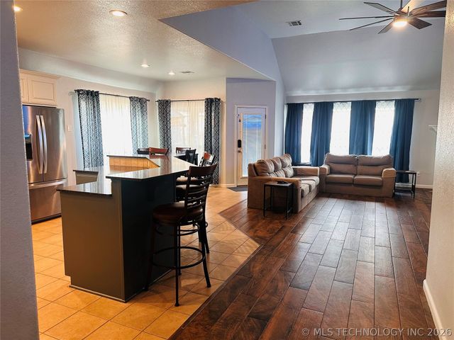 10219 N 119th East Avenue, Owasso, OK 74055