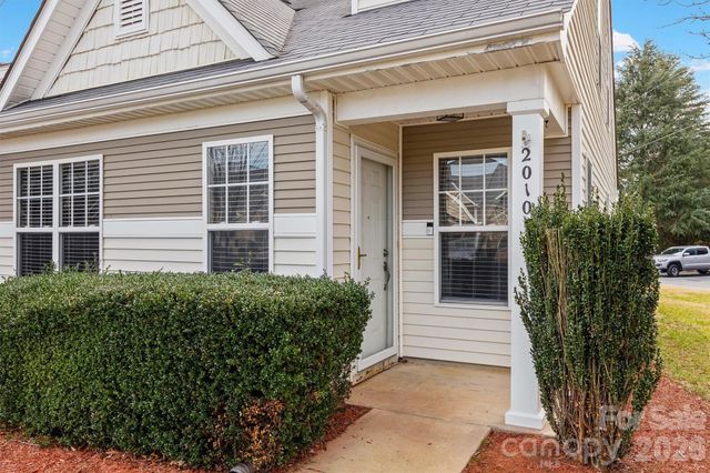 2010 Shady Pond Drive, Lake Wylie, SC 29710