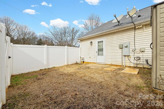 2010 Shady Pond Drive, Lake Wylie, SC 29710