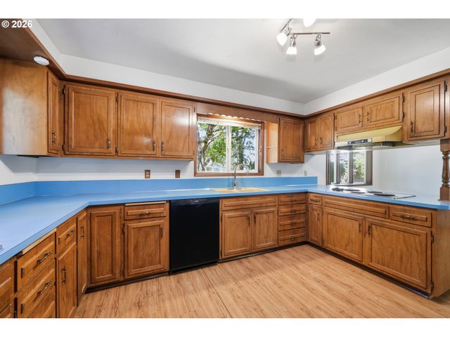 3585 WALTON Ln, Eugene, OR 97408