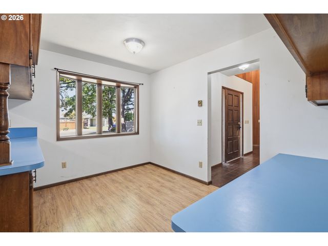3585 WALTON Ln, Eugene, OR 97408