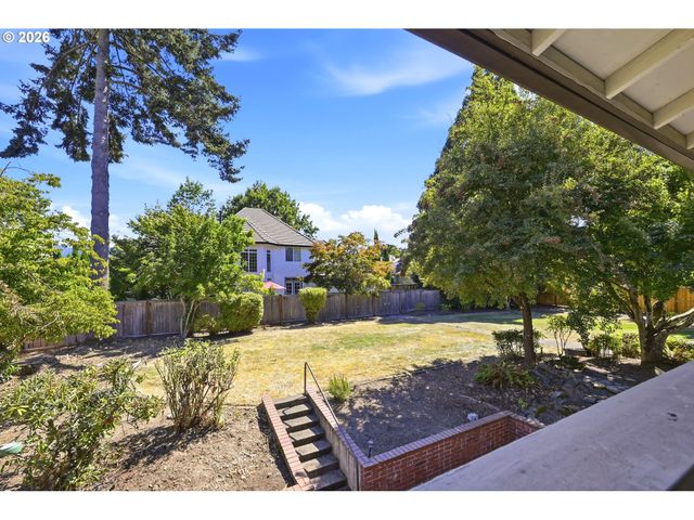 3585 WALTON Ln, Eugene, OR 97408