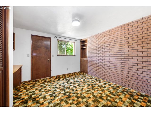 3585 WALTON Ln, Eugene, OR 97408