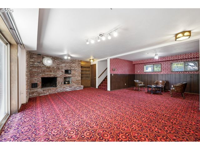 3585 WALTON Ln, Eugene, OR 97408