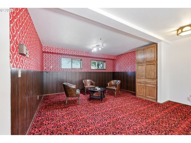 3585 WALTON Ln, Eugene, OR 97408