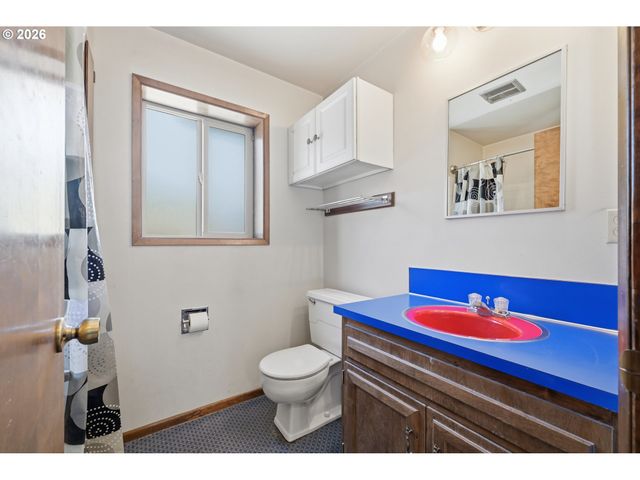 3585 WALTON Ln, Eugene, OR 97408