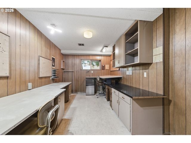 3585 WALTON Ln, Eugene, OR 97408