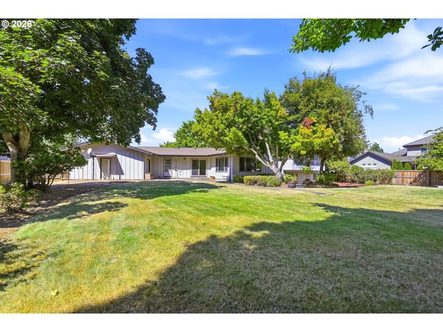 3585 WALTON Ln, Eugene, OR 97408