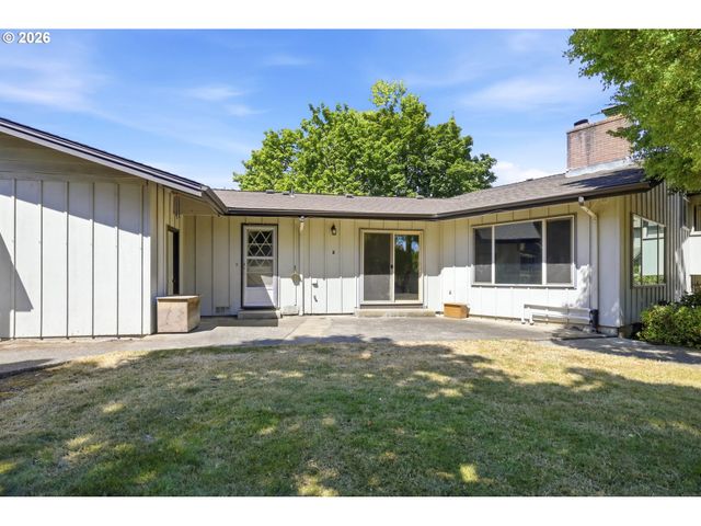 3585 WALTON Ln, Eugene, OR 97408