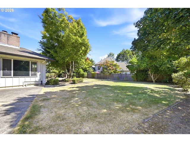3585 WALTON Ln, Eugene, OR 97408