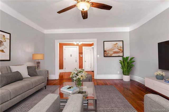 84-02 Beverly Road 2B, Kew Gardens, NY 11415