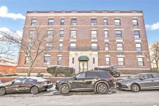 84-02 Beverly Road 2B, Kew Gardens, NY 11415