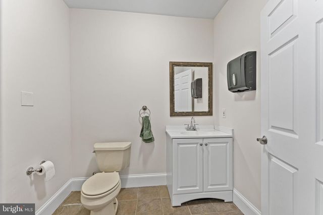 116 E KING ST, Malvern, PA 19355