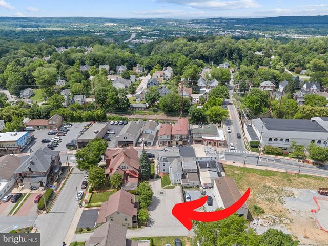 116 E KING ST, Malvern, PA 19355