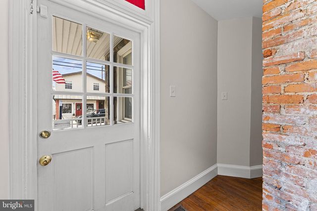 116 E KING ST, Malvern, PA 19355