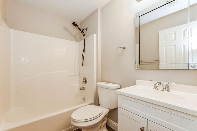 2823 ARBOUR TRAIL COURT, Deltona, FL 32725