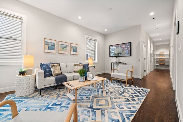 7 Langford Park 1, Boston, MA 02119