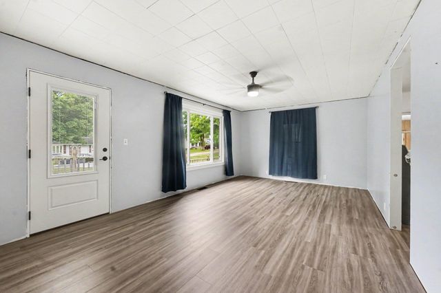 200 W Summit Street, Muir Vllg, MI 48860