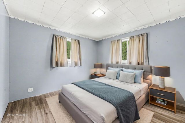200 W Summit Street, Muir Vllg, MI 48860