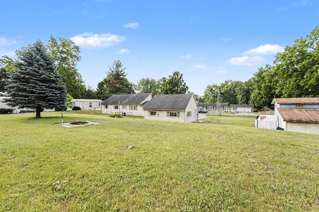 200 W Summit Street, Muir Vllg, MI 48860